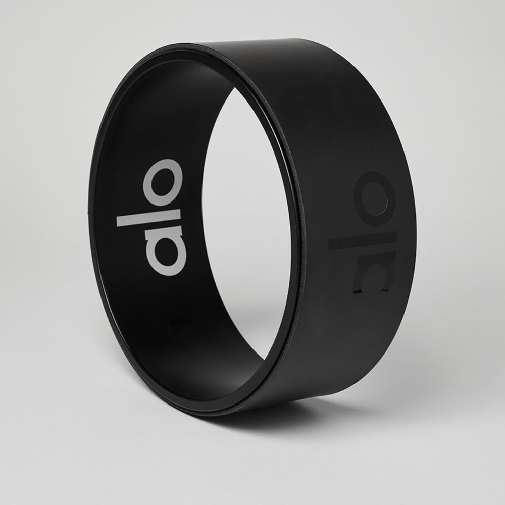 Alo Bend It Yoga Wheel